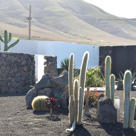 La Belle Vie Villa Famara Dış mekan fotoğraf