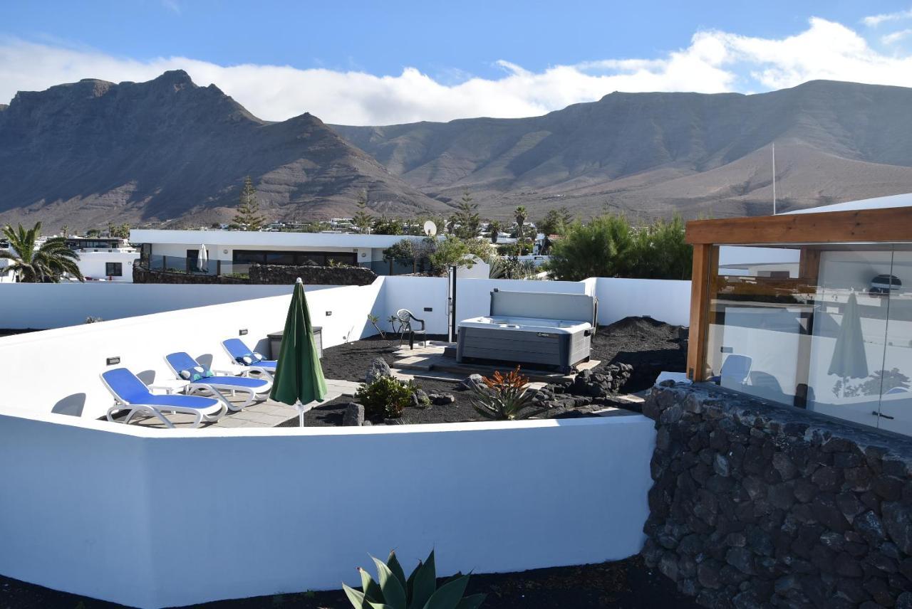 La Belle Vie Villa Famara Dış mekan fotoğraf