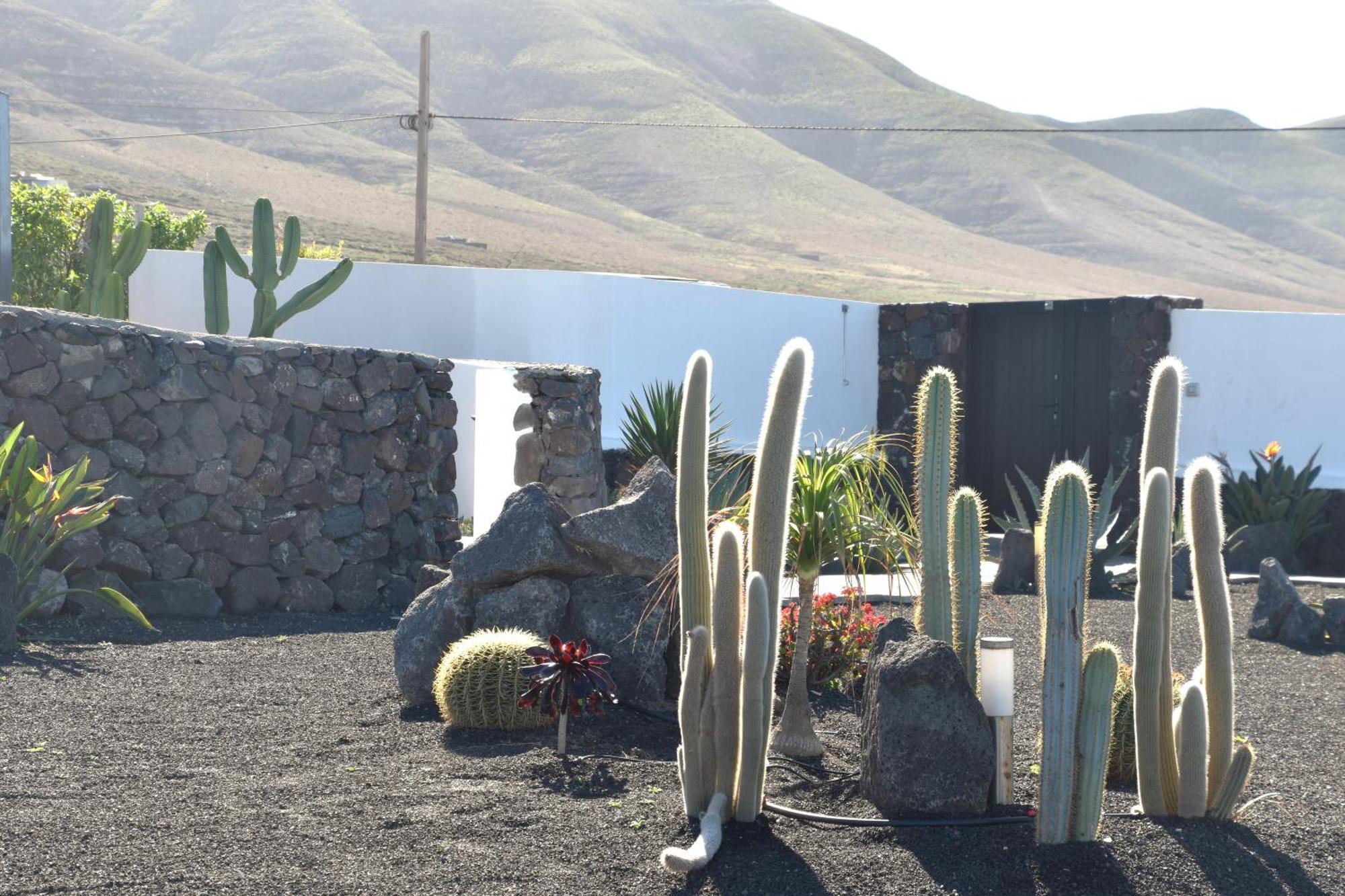 La Belle Vie Villa Famara Dış mekan fotoğraf