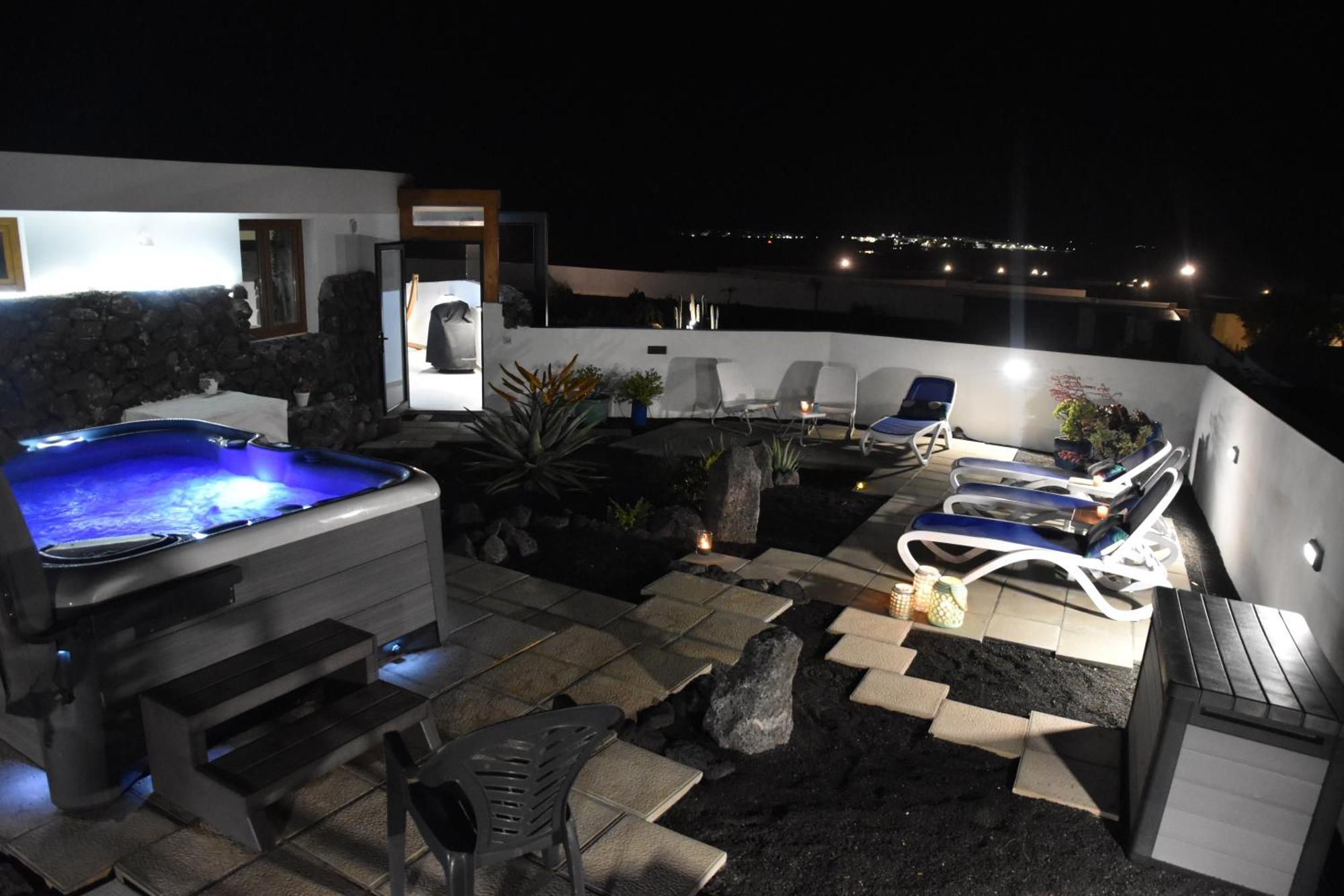 La Belle Vie Villa Famara Dış mekan fotoğraf